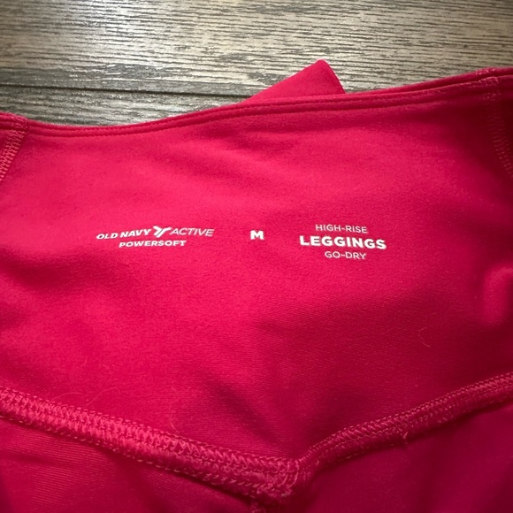 Old Navy Active High-Rise Red Leggings - Picture 2 of 3